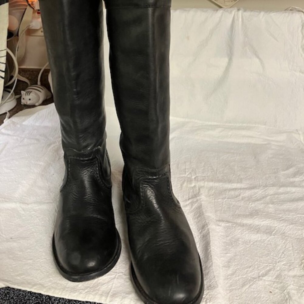 Frye Pull on Boots